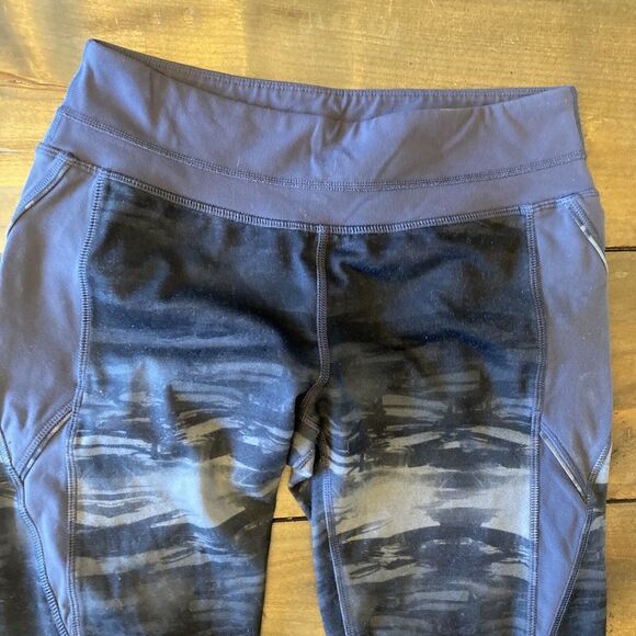 Athleta Gray Capri Leggings Size Small Athleisure Gym Athletic - Picture 3 of 6